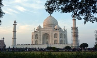 Taj Mahal Sunrise Tour (Sunrise Tour from Delhi)